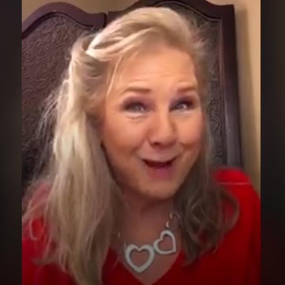 5 Heart Necklace - Picture 2 of 3